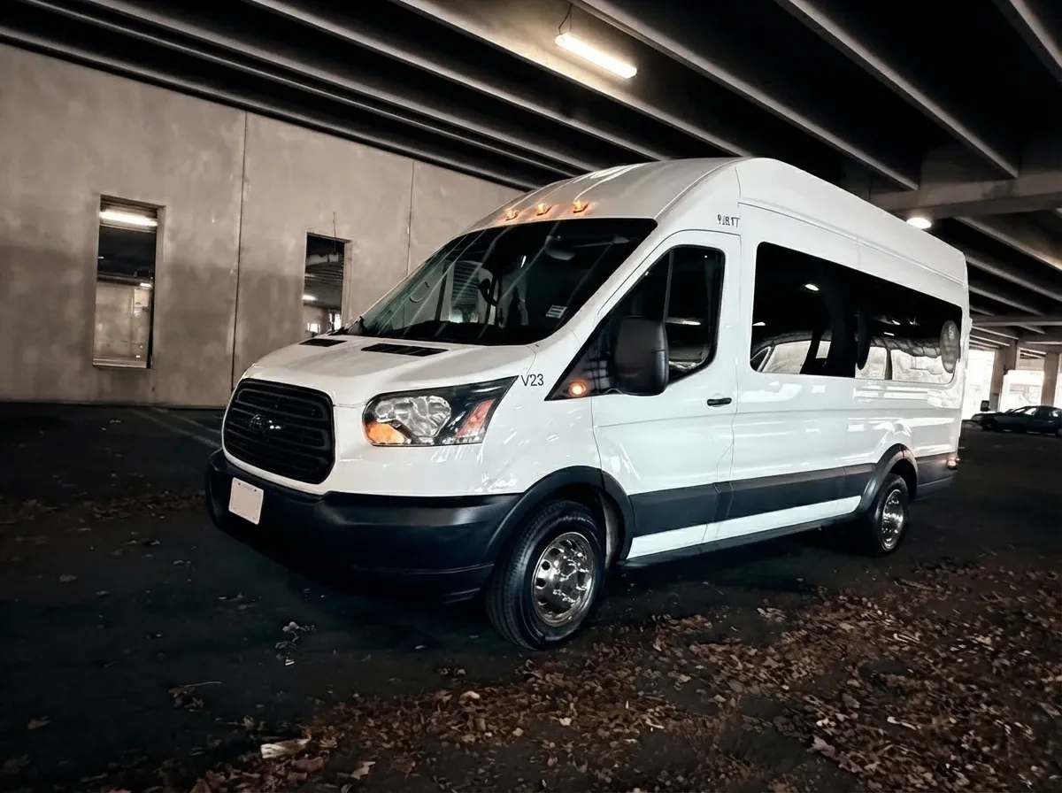 White Ford Transit Van, photo 4 for minibus rental White Ford Transit Van, photo 4 for minibus rental