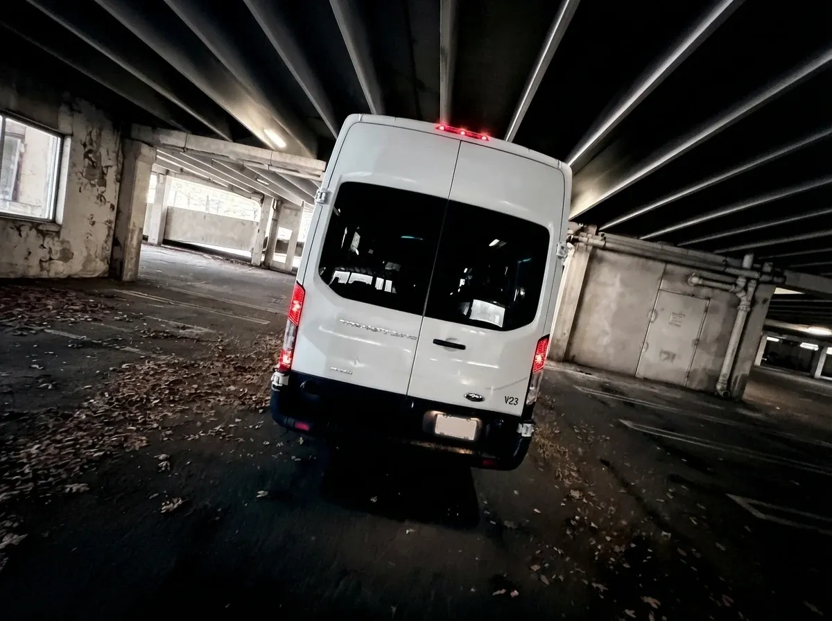 White Ford Transit Van, photo 5 for minibus rental White Ford Transit Van, photo 5 for minibus rental