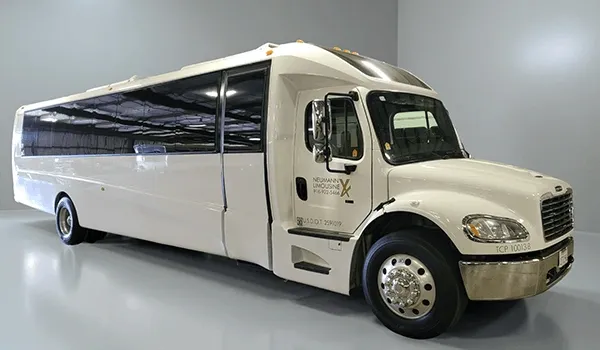 Freightliner Executive Mini Coach for minibus rental