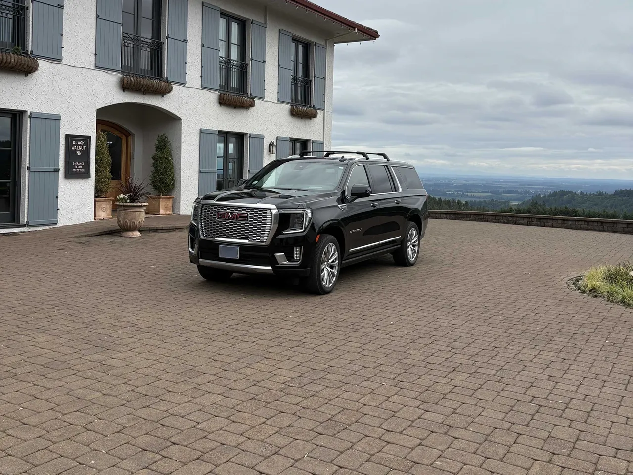 Black GMC Yukon for airport transfers Black GMC Yukon for airport transfers