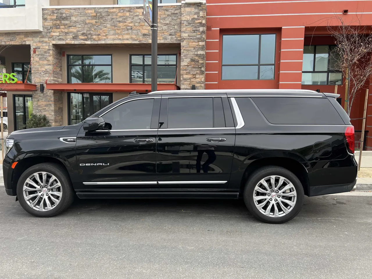 Black GMC Yukon for airport transfers in San Ysidro, CA