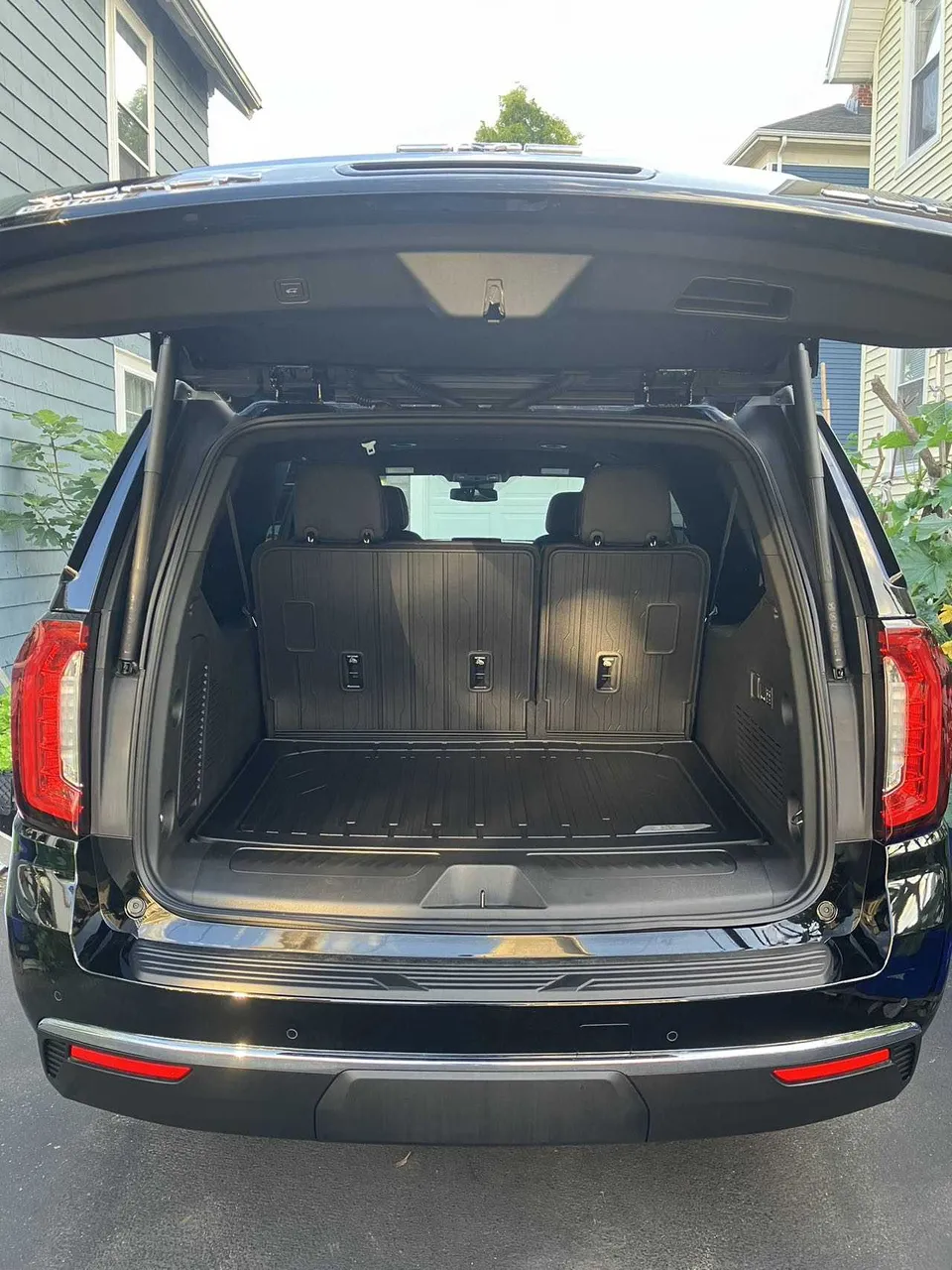 GMC Yukon XL interior for airport transfers