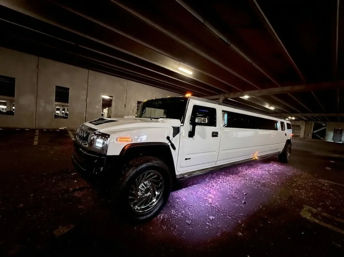 White H2 Hummer, photo 6 for limo rental White H2 Hummer, photo 6 for limo rental