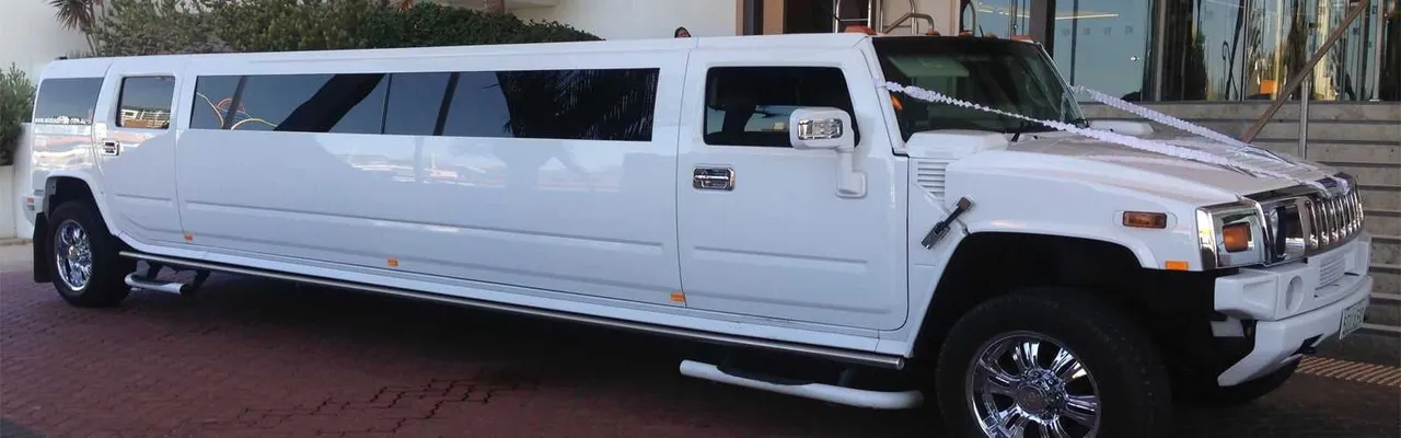 White Hummer Limo for hummer limo rental in Barnhart, TX