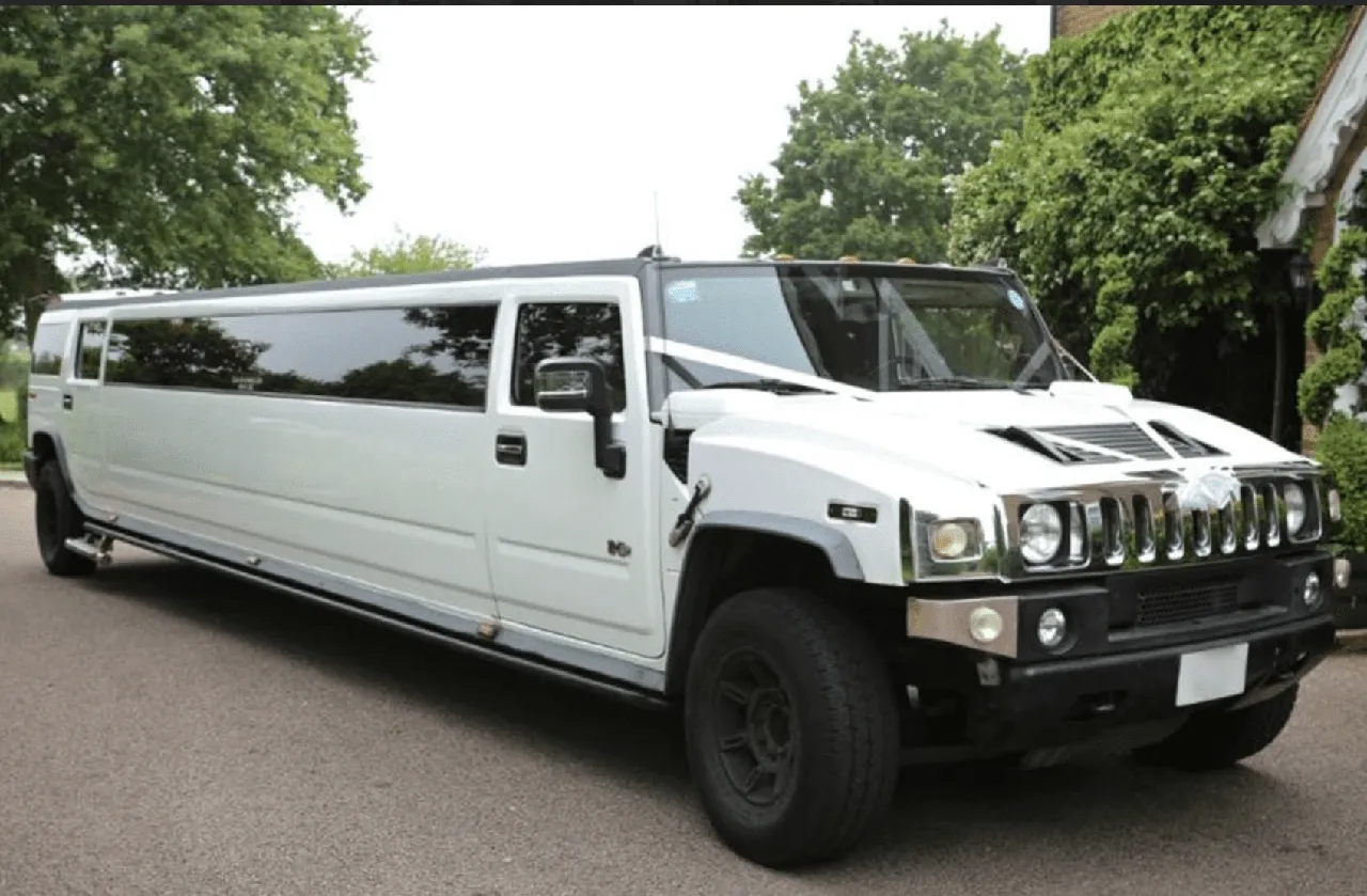 White Hummer Limo for hummer limo rental