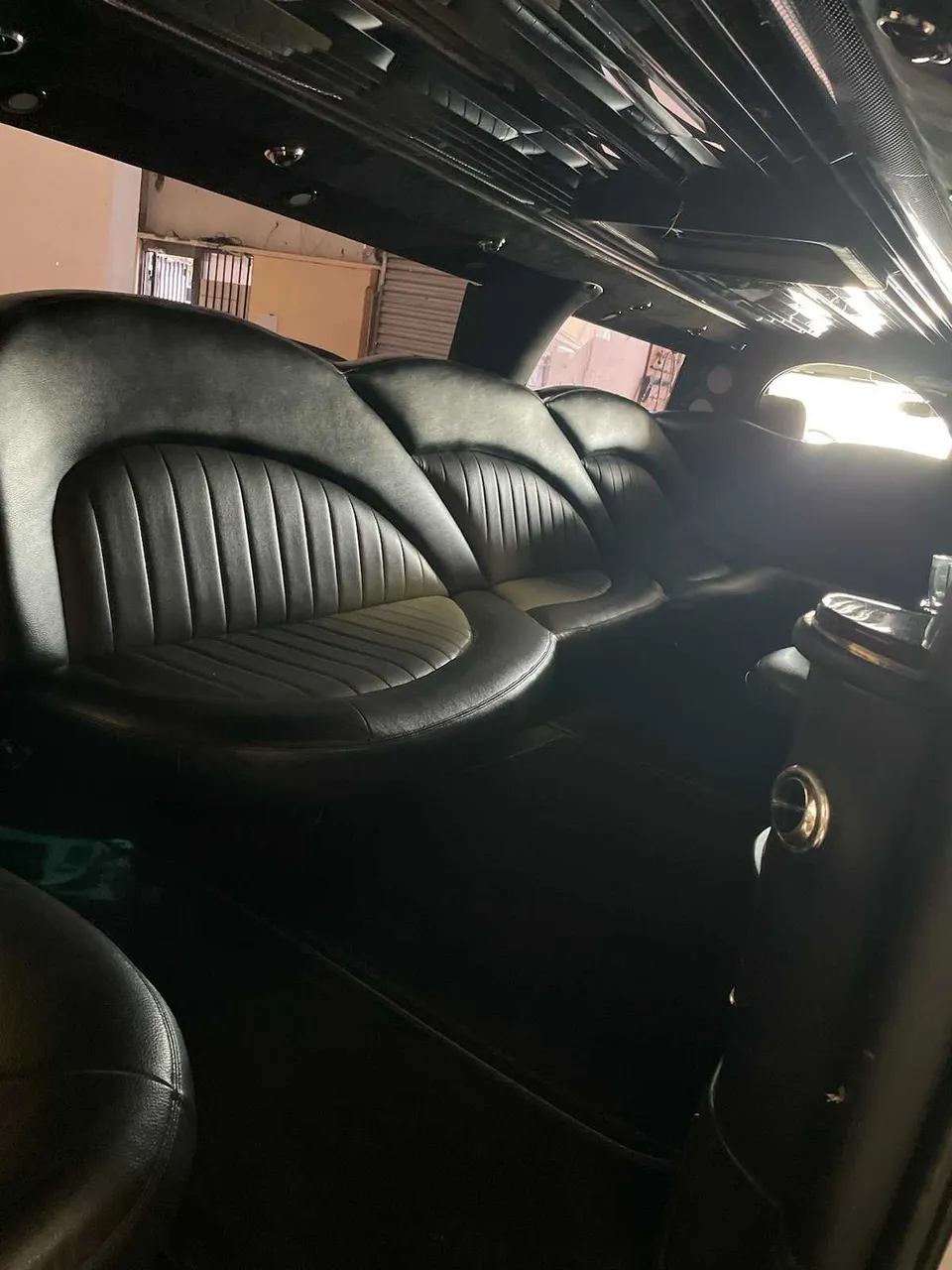 Hummer Limo interior, photo 5 for cadillac escalade limo in Saint Johns, FL