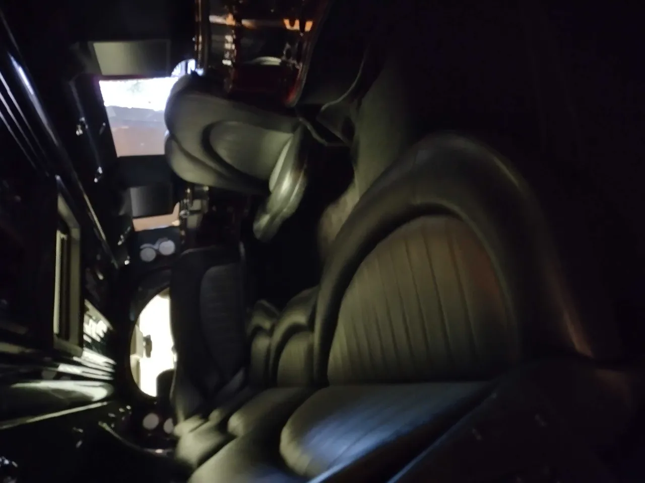 Hummer Limousine interior, photo 3 for hummer limo rental in Allgood, AL