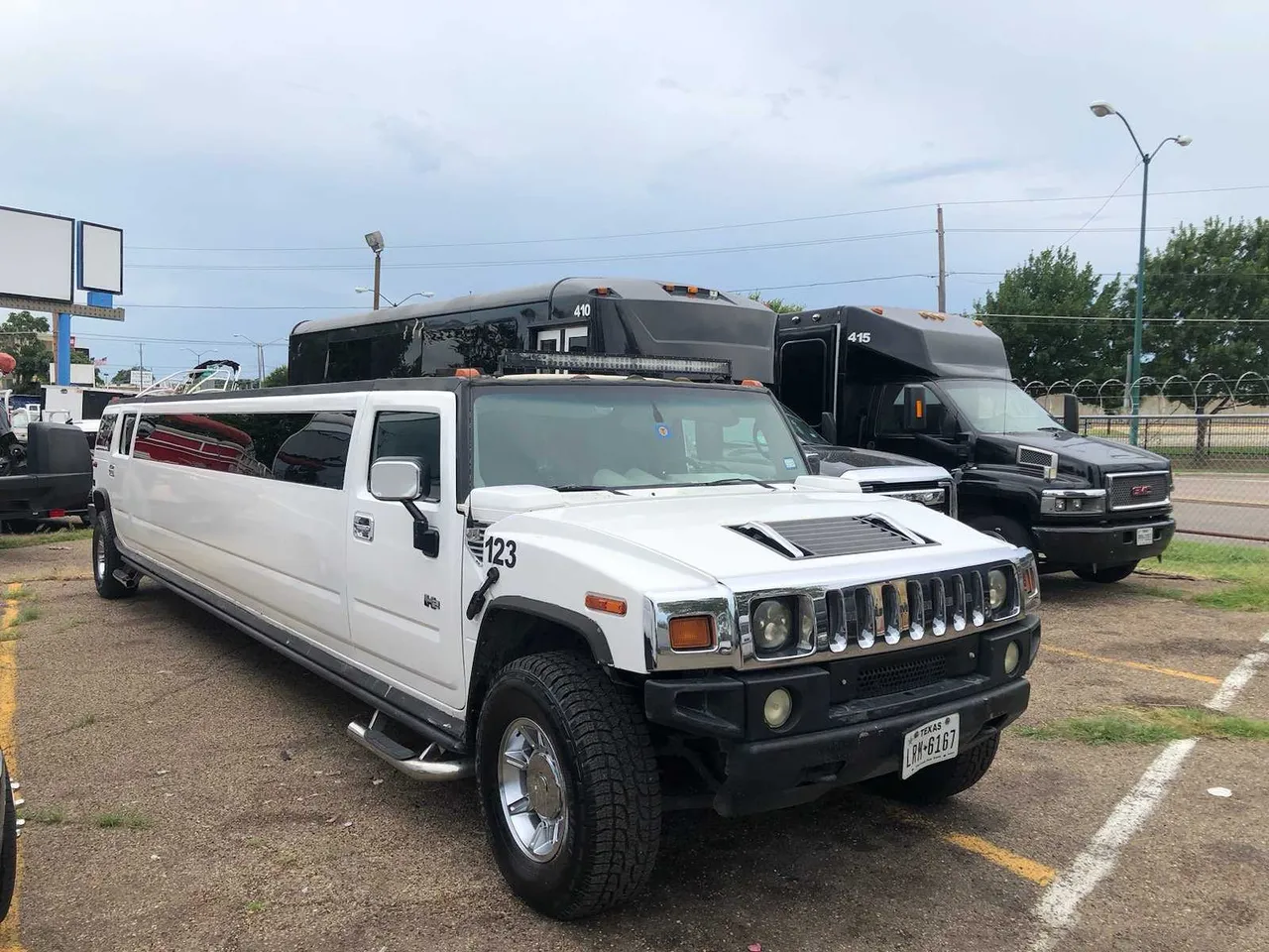 Pink Hummer Limousine for hummer limo rental in Catarina, TX