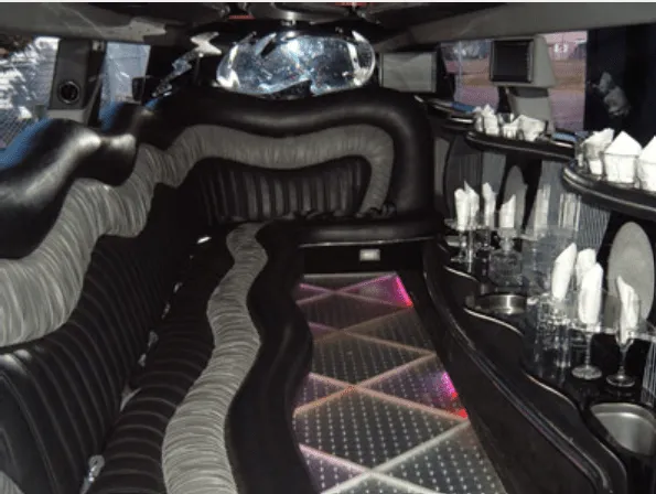 Hummer Limousine interior for hummer limo rental in Catarina, TX