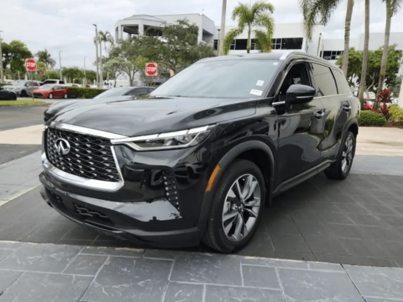 Black Infiniti QX60, photo 2 for airport transfers Black Infiniti QX60, photo 2 for airport transfers