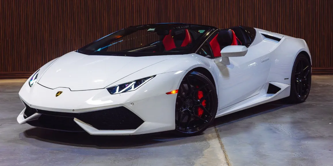 White Lamborghini Huracan for exotic car rental