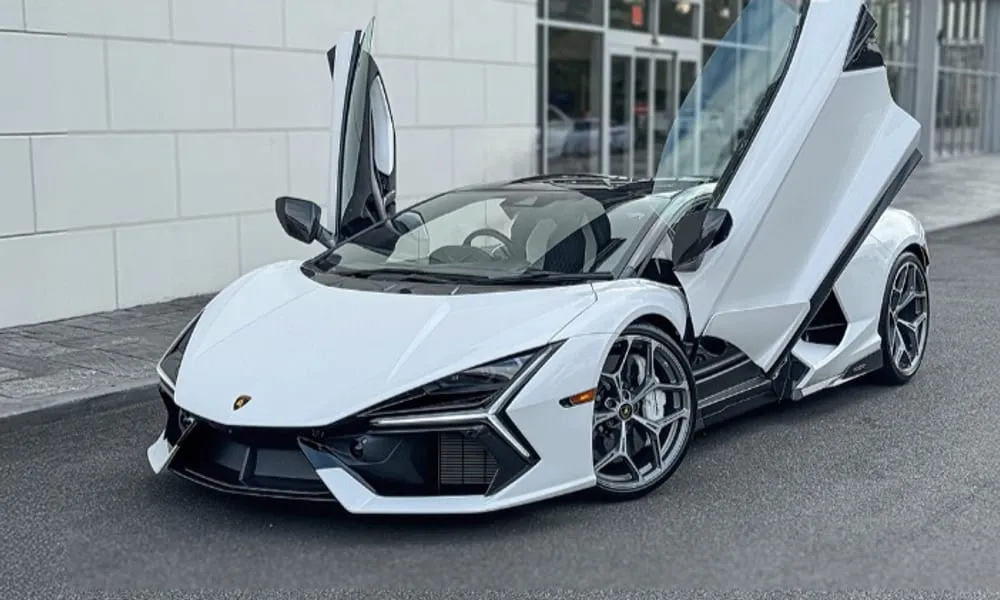 White Lamborghini Revuelto for sports car rental White Lamborghini Revuelto for sports car rental