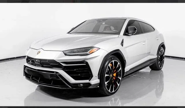 Grey Lamborghini Urus Special Edition for airport transfers Grey Lamborghini Urus Special Edition for airport transfers