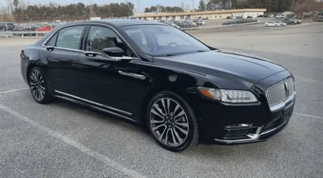 Black Lincoln Continental Executive for sedan rental in Beaumont, MS