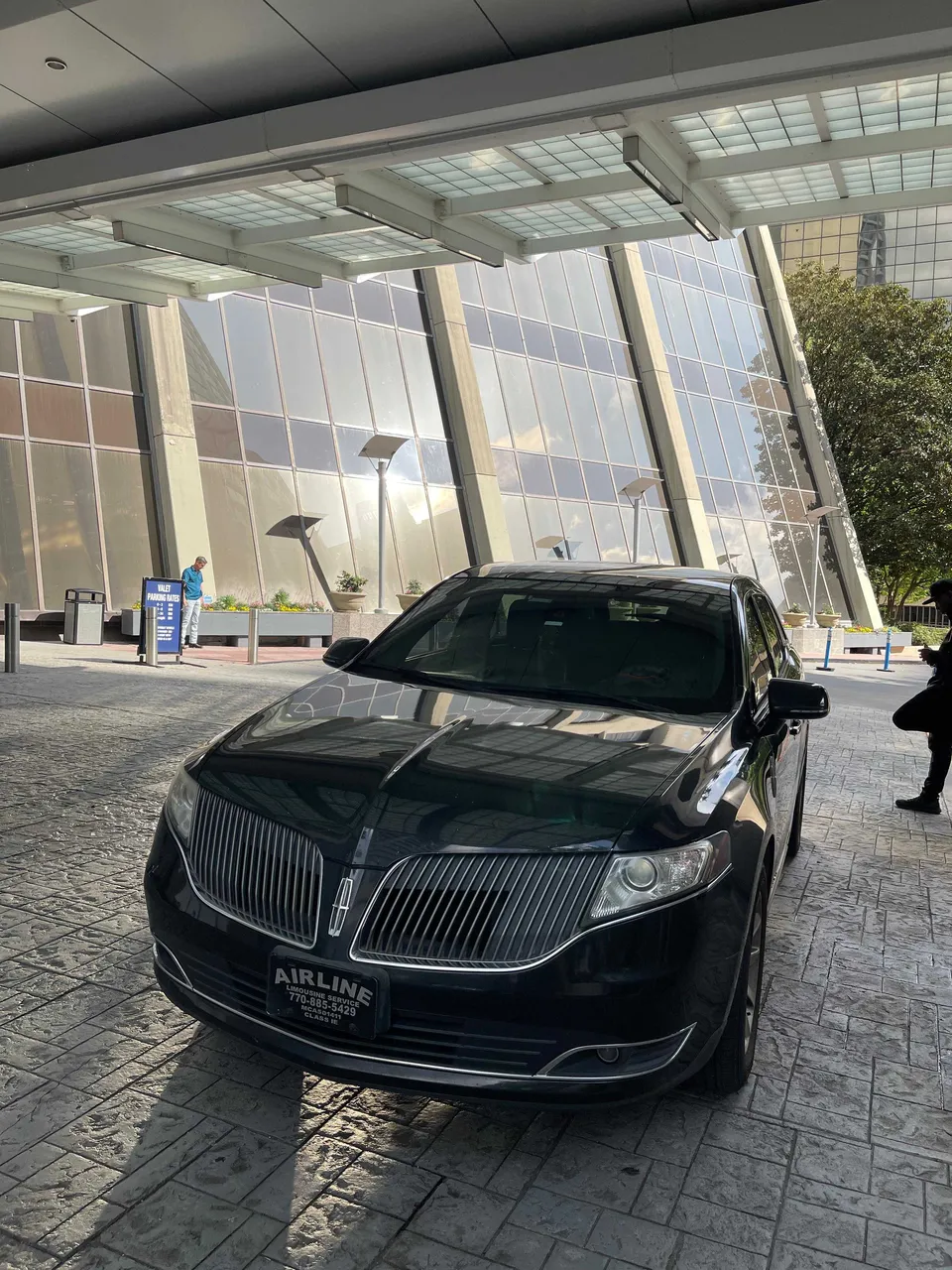 Black Lincoln MKT for sedan rental in Lucedale, MS