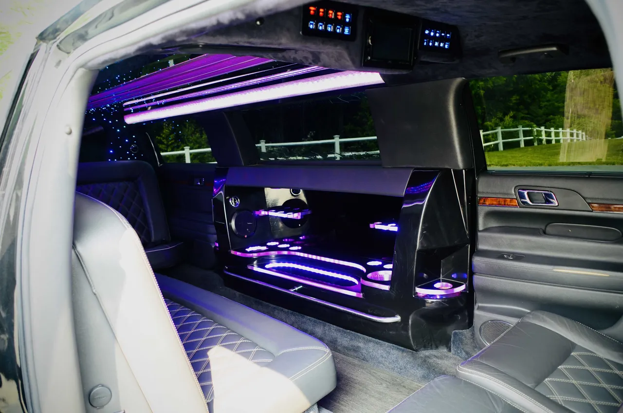 Lincoln MKT Limo interior, photo 4 for prom car rental in Leominster, MA