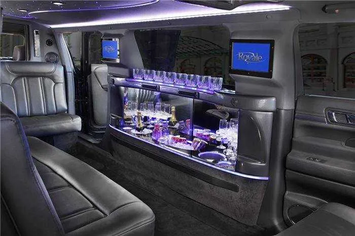 Lincoln MKT Limo interior for cadillac escalade limo in Selah, WA