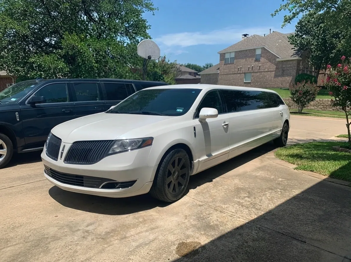 White Lincoln MKT Limousine for limo rental
