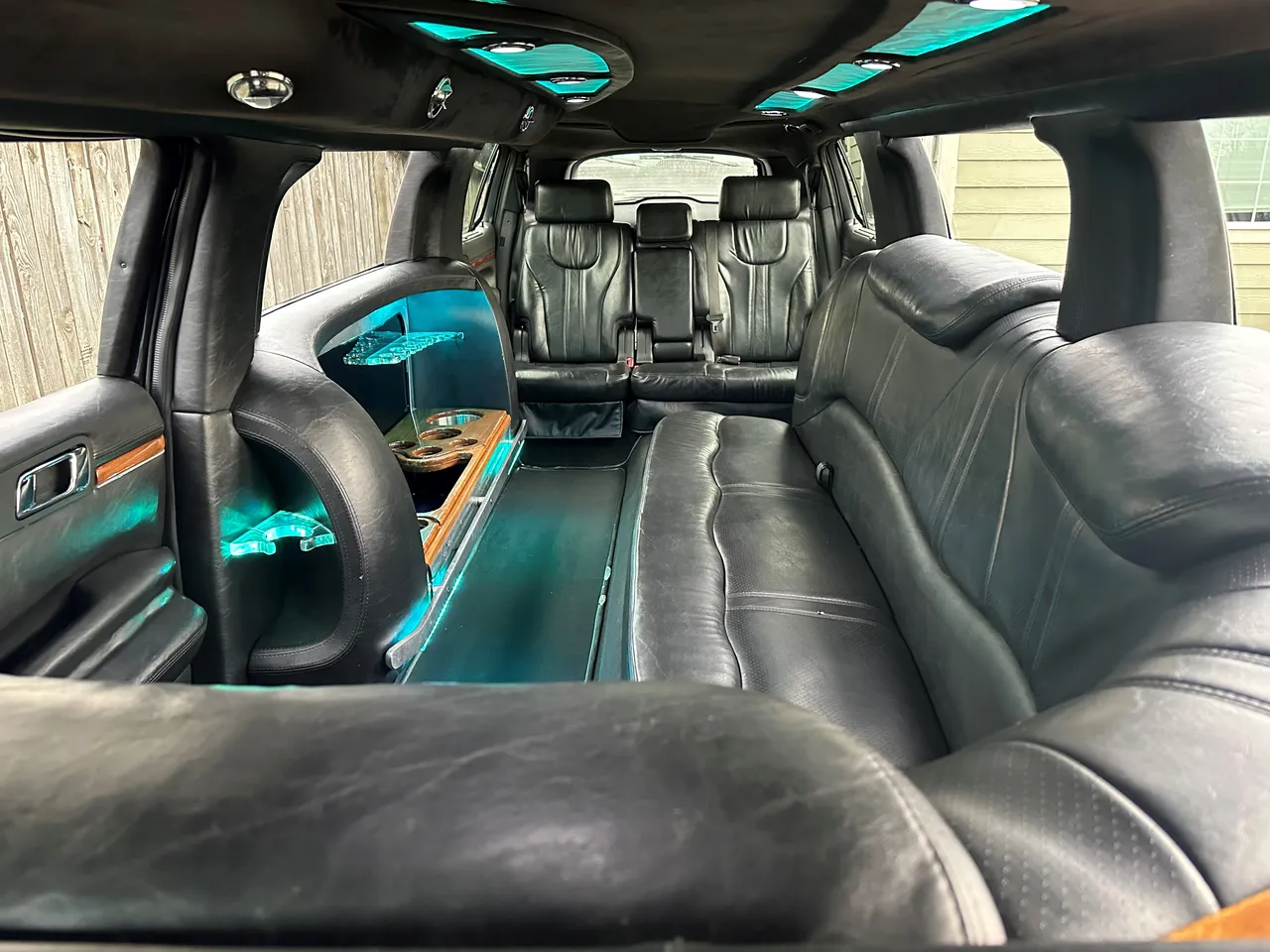 Black Lincoln MKT Stretch Limousine for limo rental in Seattle, WA