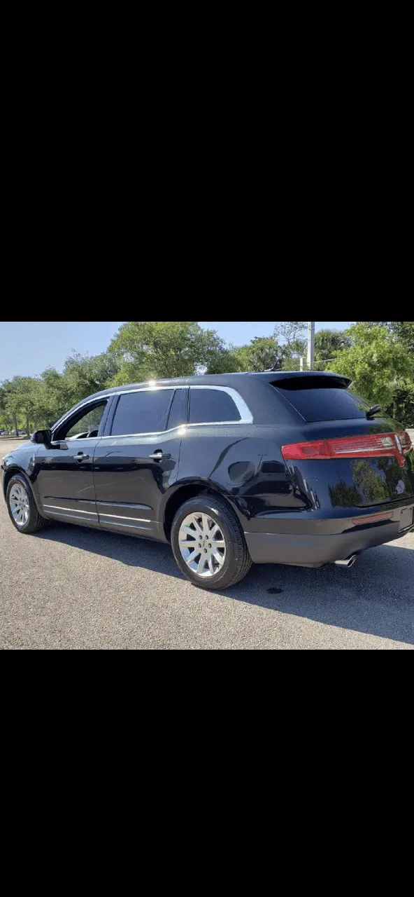 Black Lincoln MKT Towncar for chauffeur car rental in Boca Grande, FL