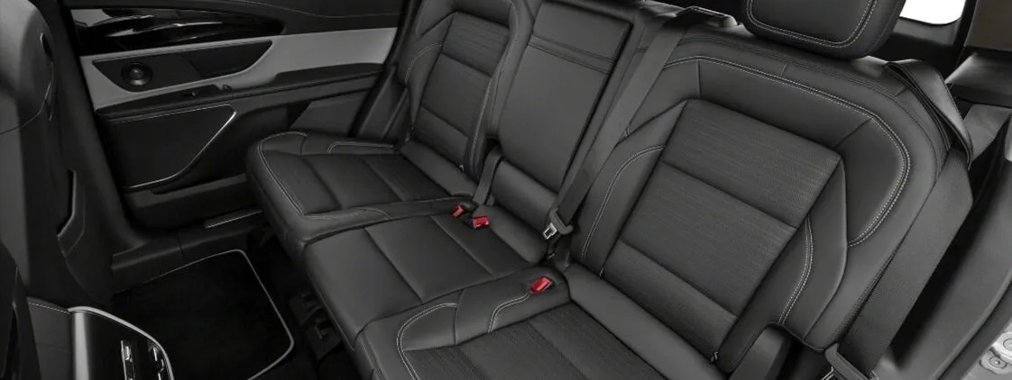 Lincoln Nautilus for airport transfers
