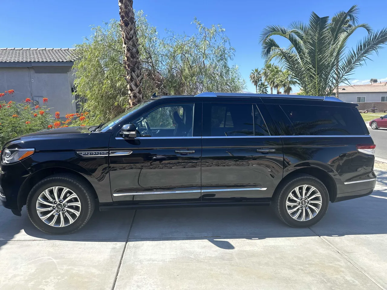 Black Lincoln Navigator for airport transfers in Clark County, NV