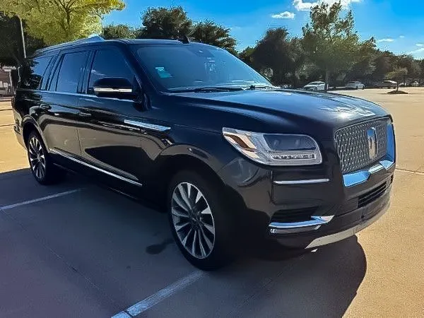 Lincoln Navigator L Reserve for luxury car rental in Bedford, TX