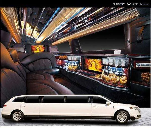White Lincoln Town Car 10 Passenger Limousine exterior, photo 2 for cadillac escalade limo in Wittmann, AZ