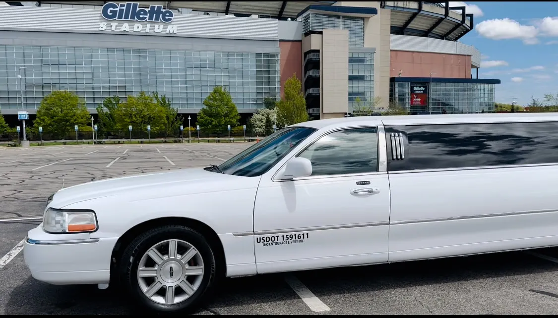 White Lincoln Town CAR Limousine #4, photo 4 for prom car rental in Clinton County, PA
