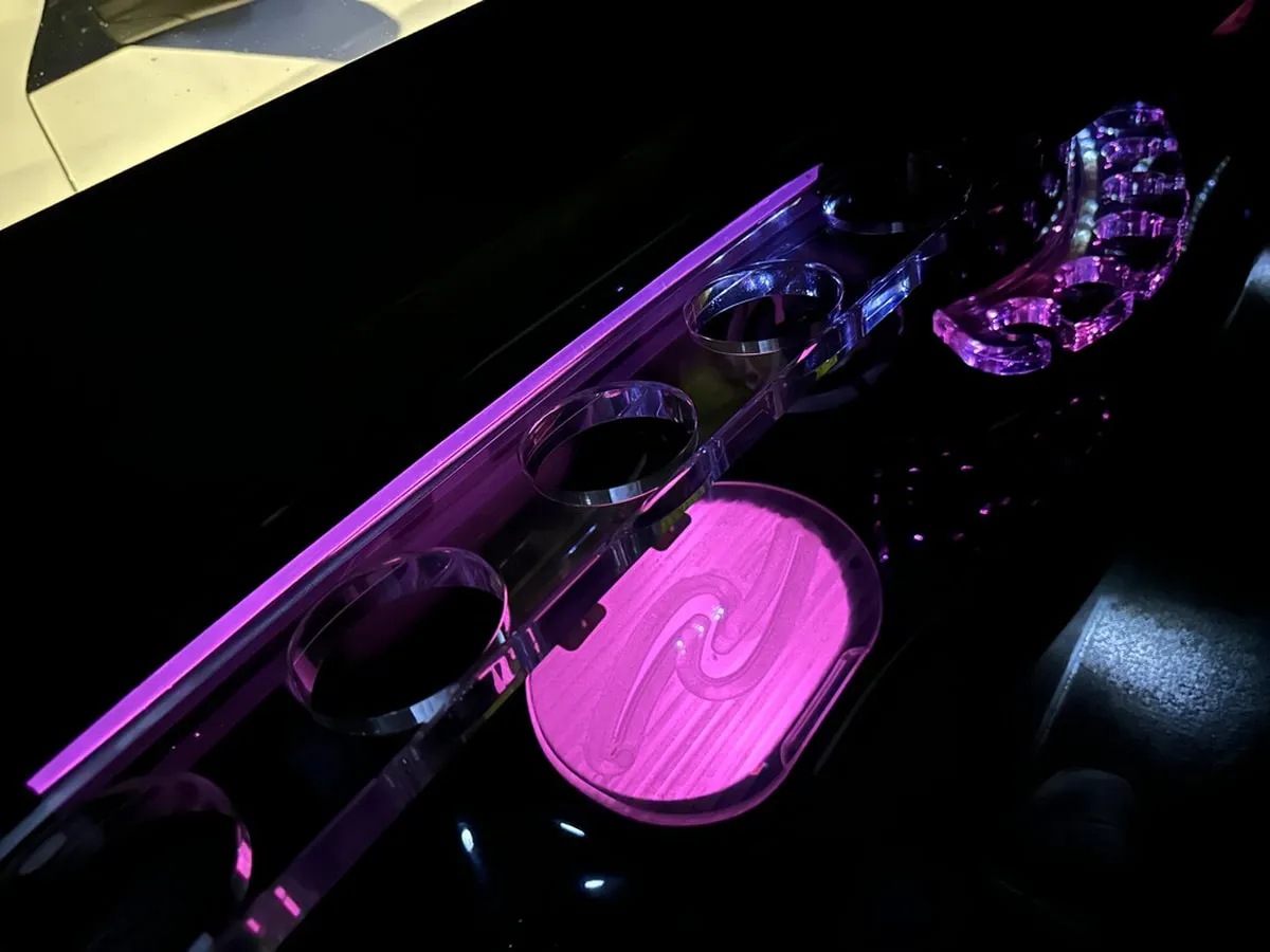 White Lincoln Town CAR Limousine #5, photo 3 for limo rental in Hunterdon County, NJ