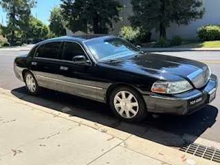 Black Lincoln Towncar for sedan rental in Carmichael, CA