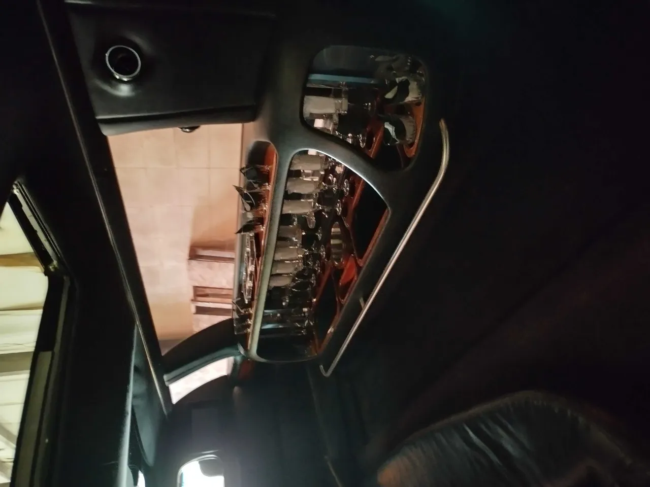 Lincoln Towncar Limo interior, photo 5 for cadillac escalade limo in Palmetto, FL