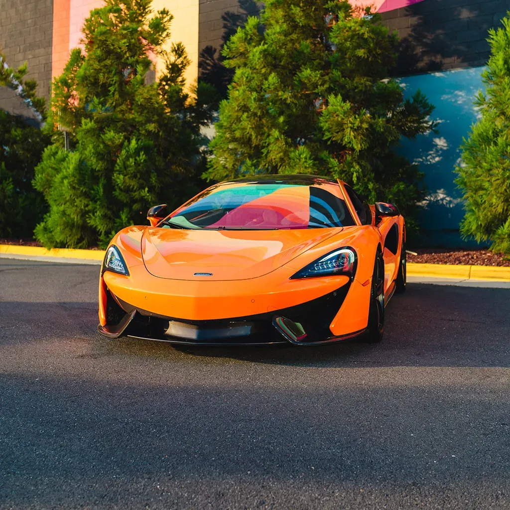 Orange McLaren 570S Ventura, photo 6 for sports car rental Orange McLaren 570S Ventura, photo 6 for sports car rental
