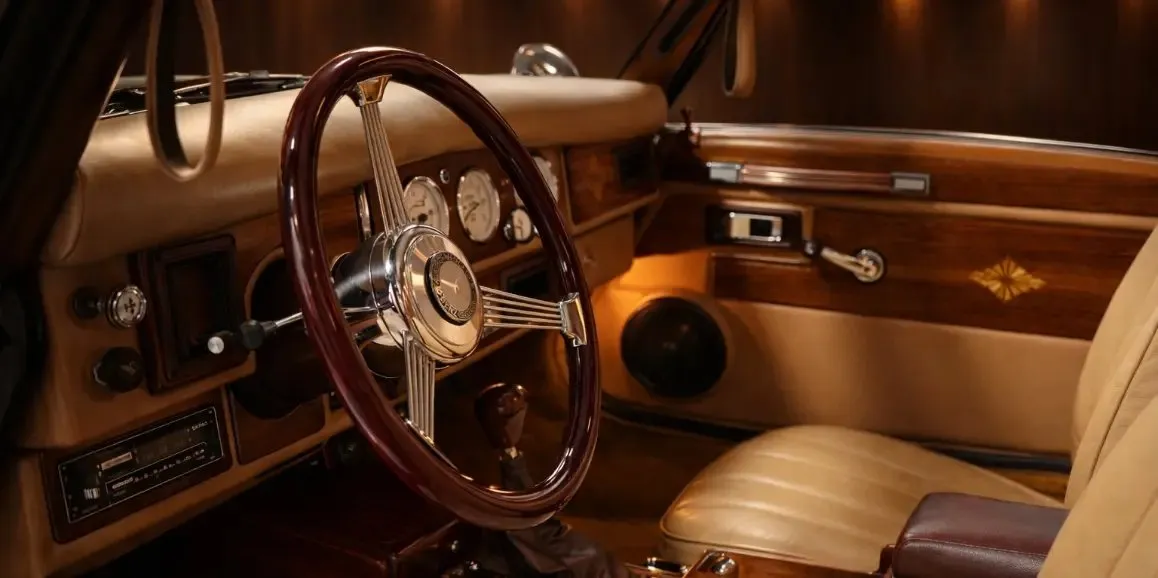 Mercedes Benz 500k interior for classic car rental