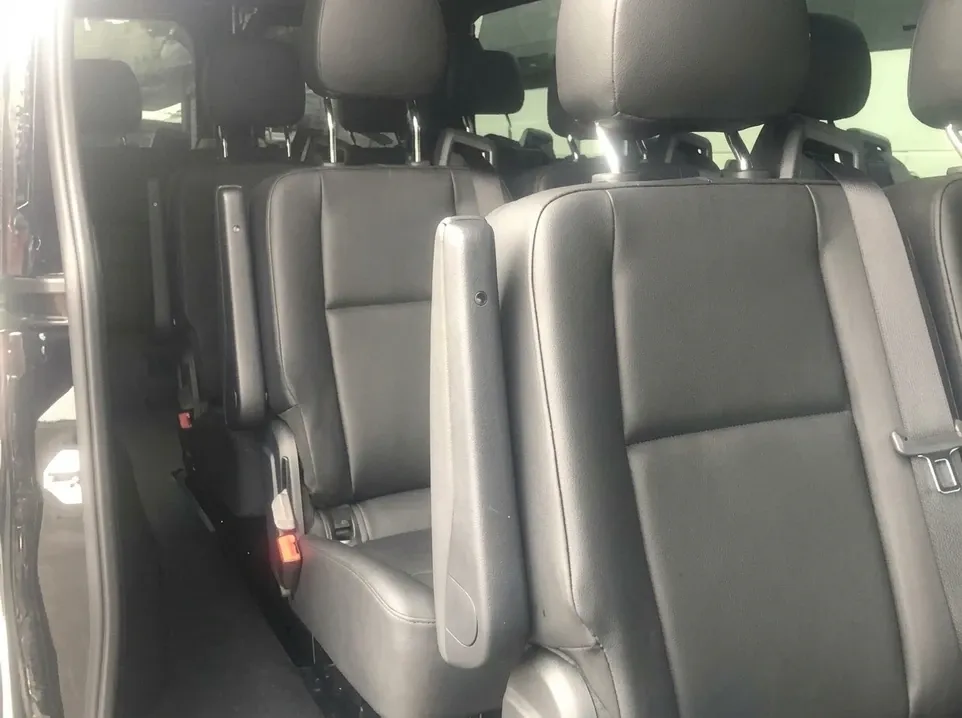 Black Mercedes-Benz Executive Sprinter for minibus rental Black Mercedes-Benz Executive Sprinter for minibus rental