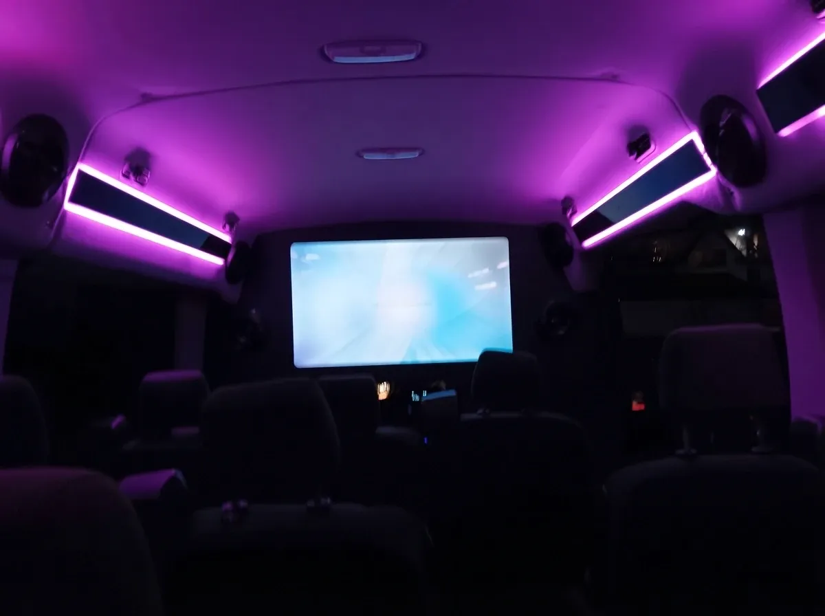 Black Mercedes-Benz Executive Sprinter for minibus rental Black Mercedes-Benz Executive Sprinter for minibus rental