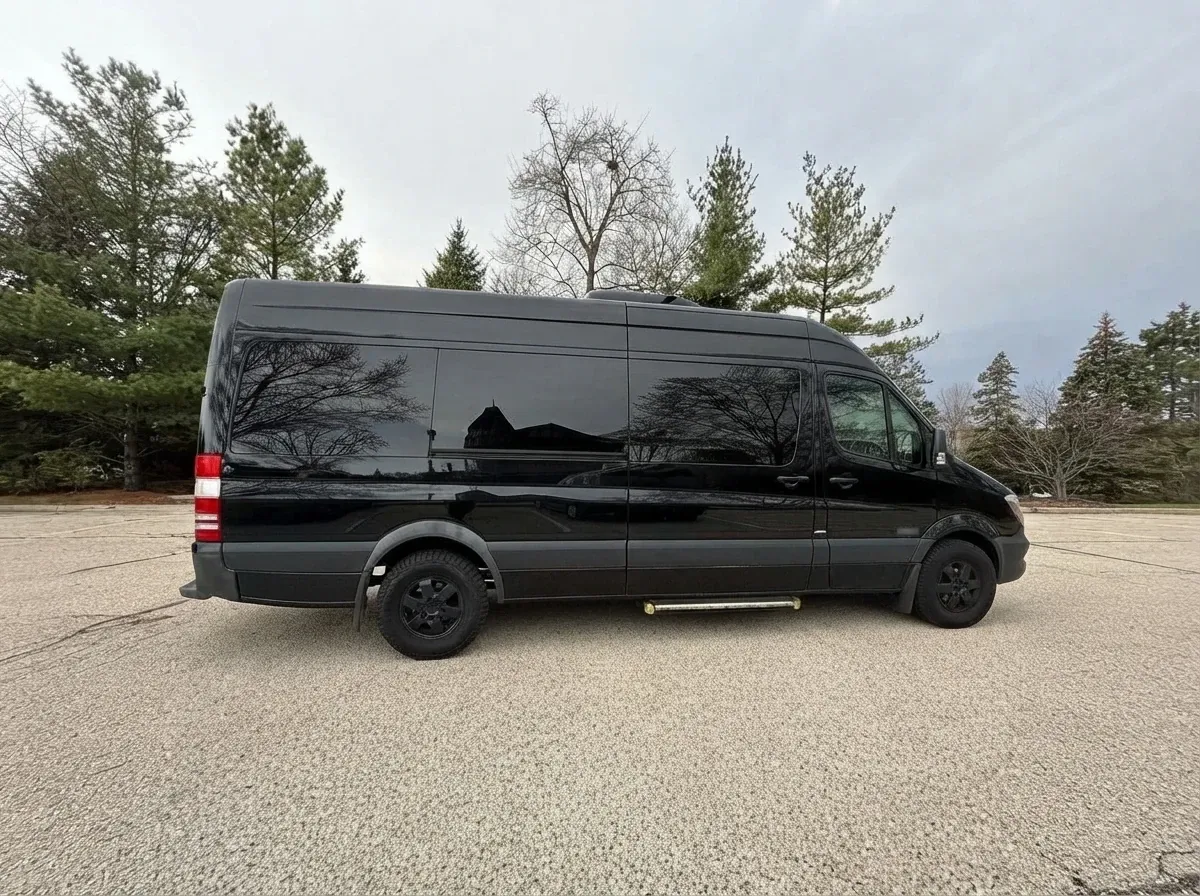 Black Mercedes-Benz Executive Sprinter, photo 5 for minibus rental Black Mercedes-Benz Executive Sprinter, photo 5 for minibus rental