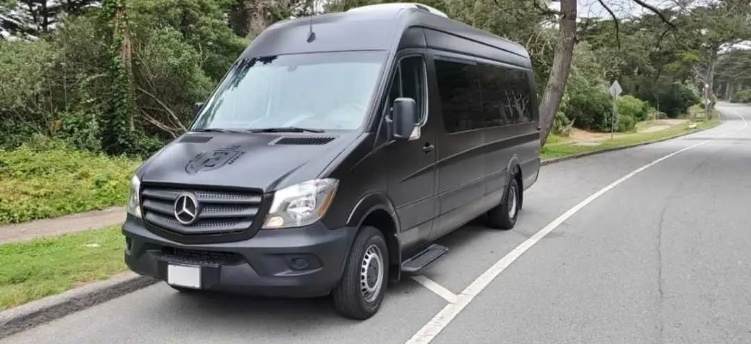 Black Mercedes-Benz Executive Sprinter for minibus rental Black Mercedes-Benz Executive Sprinter for minibus rental