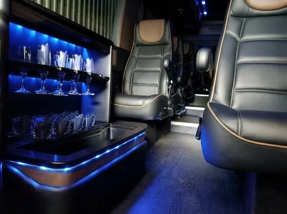 Black Mercedes-Benz Executive Sprinter for minibus rental Black Mercedes-Benz Executive Sprinter for minibus rental