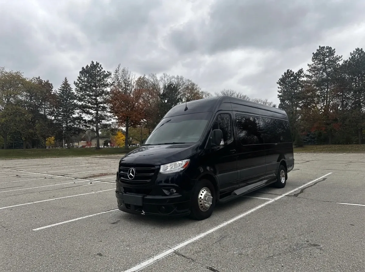 Black Mercedes-Benz Executive Sprinter for minibus rental Black Mercedes-Benz Executive Sprinter for minibus rental