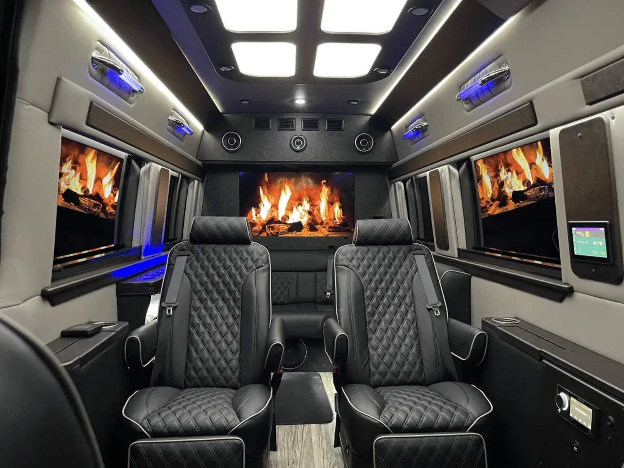 Black Mercedes-Benz Jet Sprinter, photo 3 for minibus rental Black Mercedes-Benz Jet Sprinter, photo 3 for minibus rental