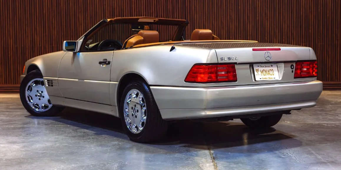 Silver Mercedes-Benz SL500 exterior with convertible roof, photo 4 for luxury car rental in Toms River, NJ Silver Mercedes-Benz SL500 exterior with convertible roof, photo 4 for luxury car rental in Toms River, NJ