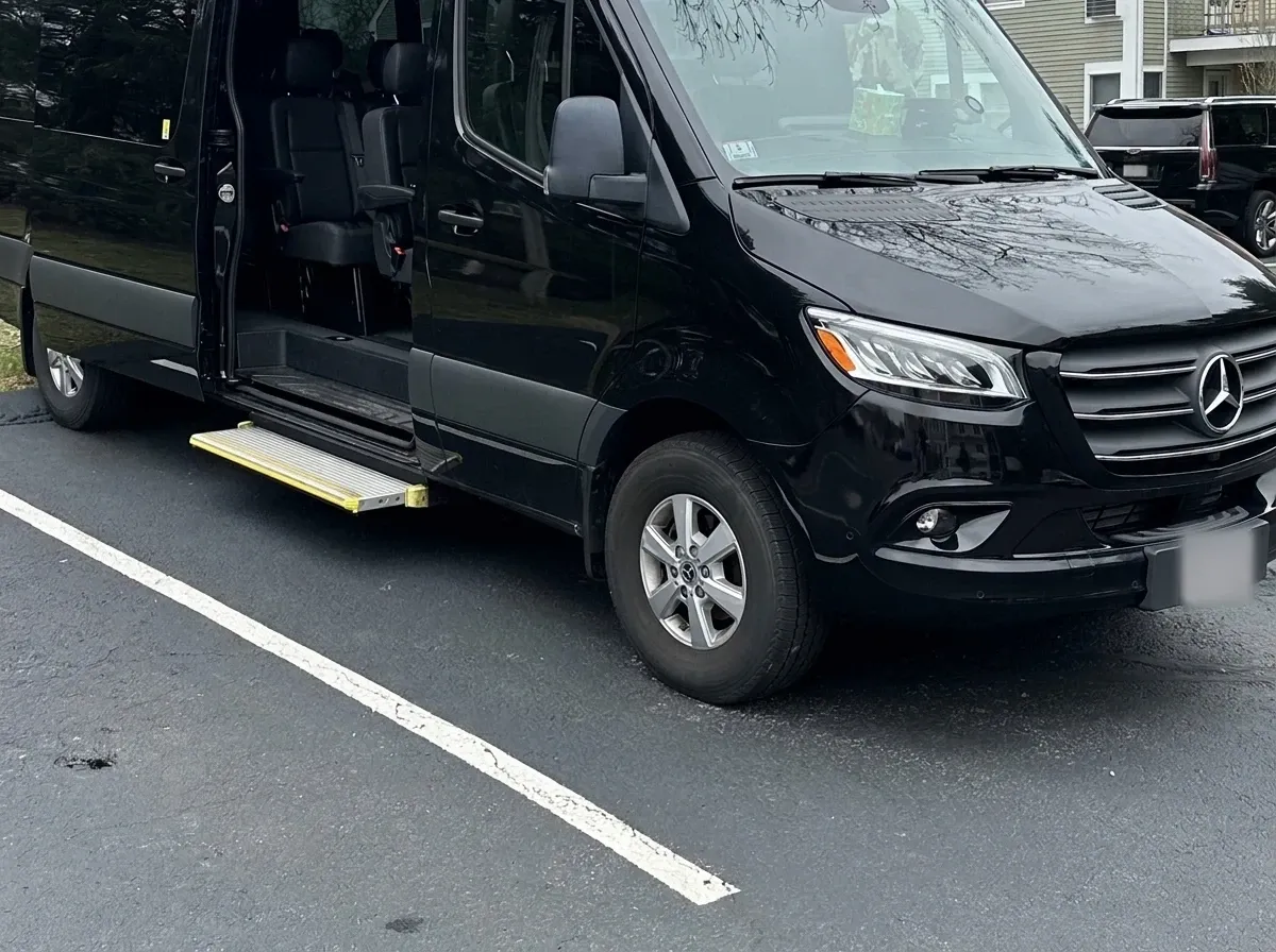 Black Mercedes-Benz Sprinter for minibus rental Black Mercedes-Benz Sprinter for minibus rental