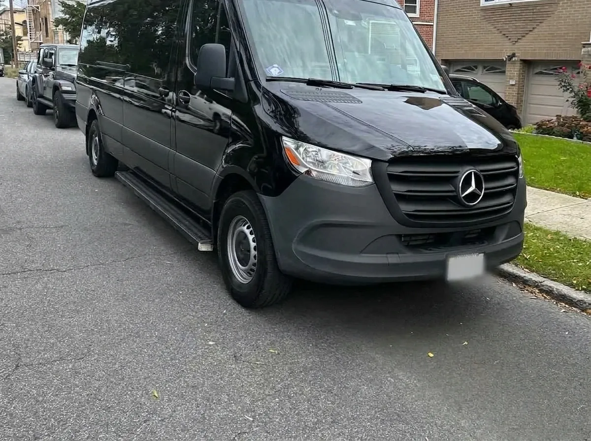 Black Mercedes-Benz Sprinter for minibus rental Black Mercedes-Benz Sprinter for minibus rental