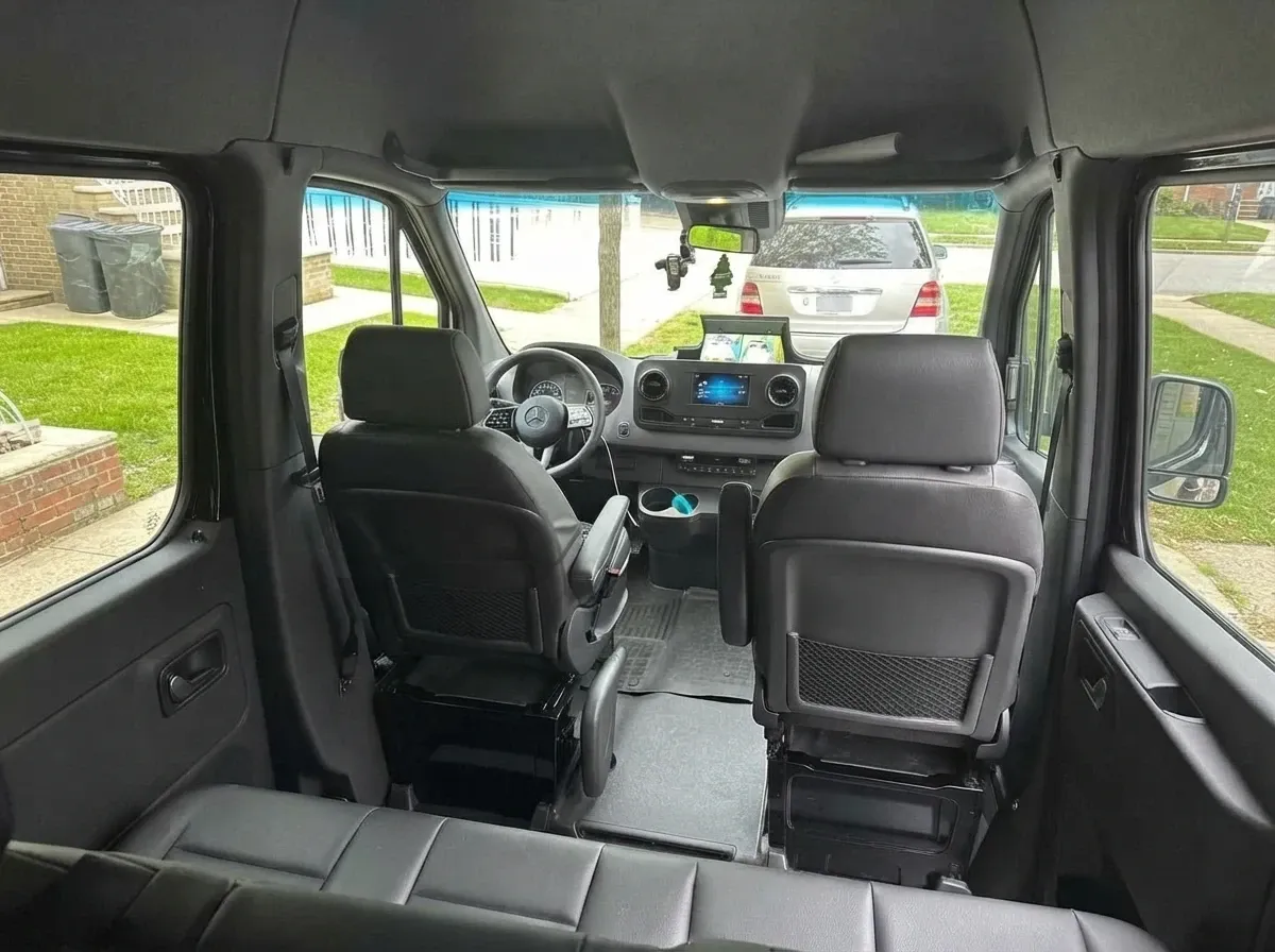 Black Mercedes-Benz Sprinter, photo 3 for minibus rental Black Mercedes-Benz Sprinter, photo 3 for minibus rental