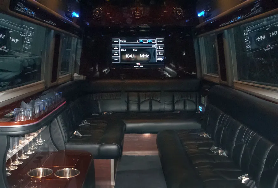 Mercedes-Benz Sprinter Limousine, photo 2 for party bus rental Mercedes-Benz Sprinter Limousine, photo 2 for party bus rental