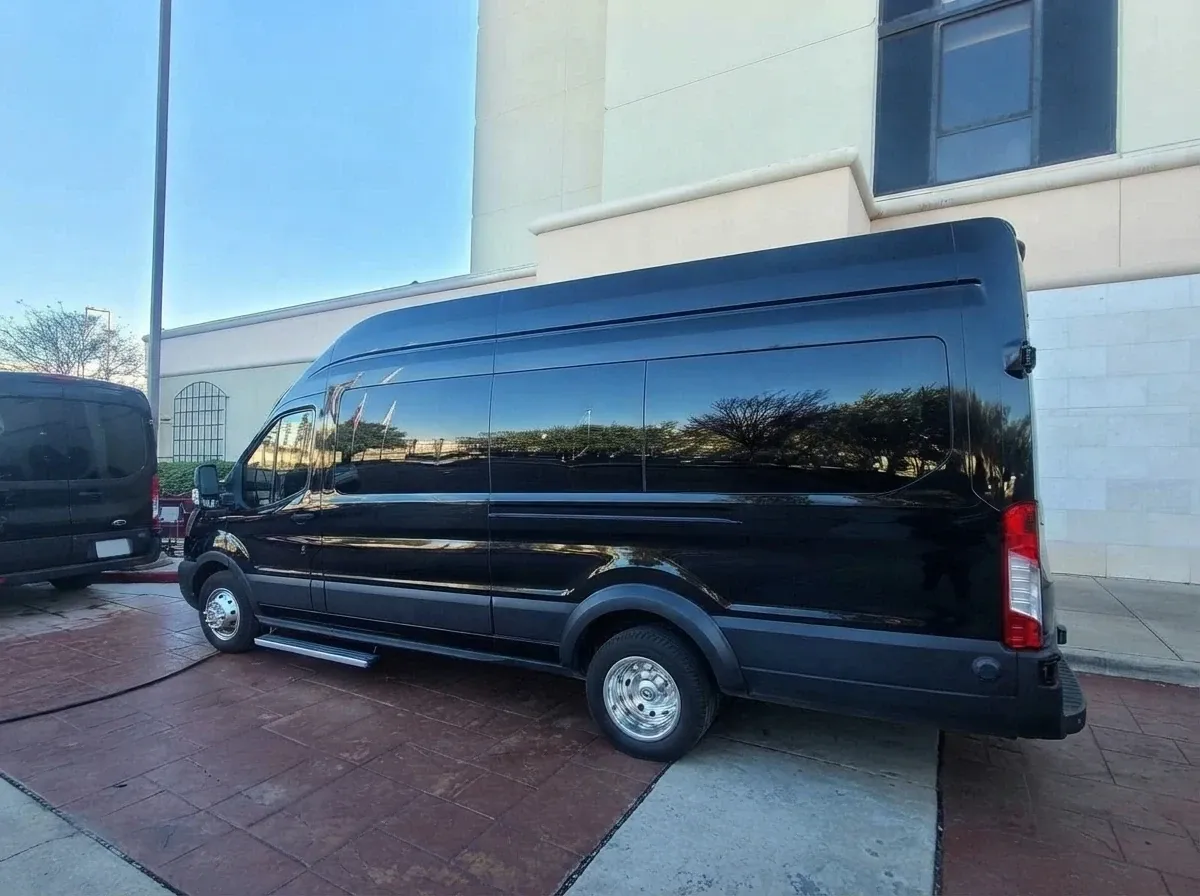 Black Mercedes-Benz Sprinter Van for minibus rental Black Mercedes-Benz Sprinter Van for minibus rental
