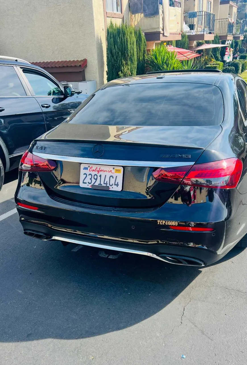 Black Mercedes-Benz E-Class exterior for black car service in Imperial County, CA