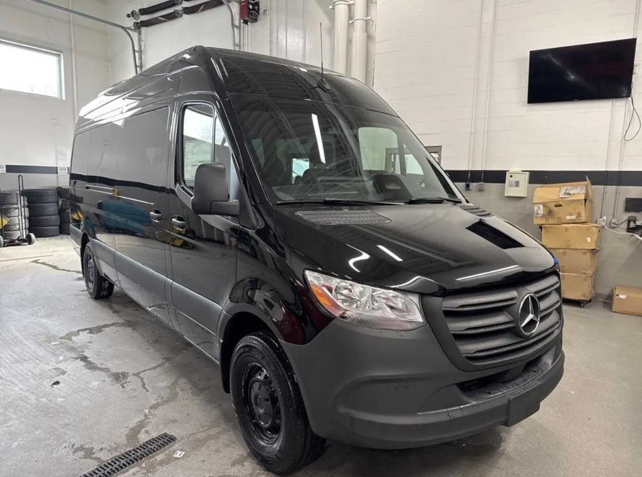 Black Mercedes Executive Sprinter