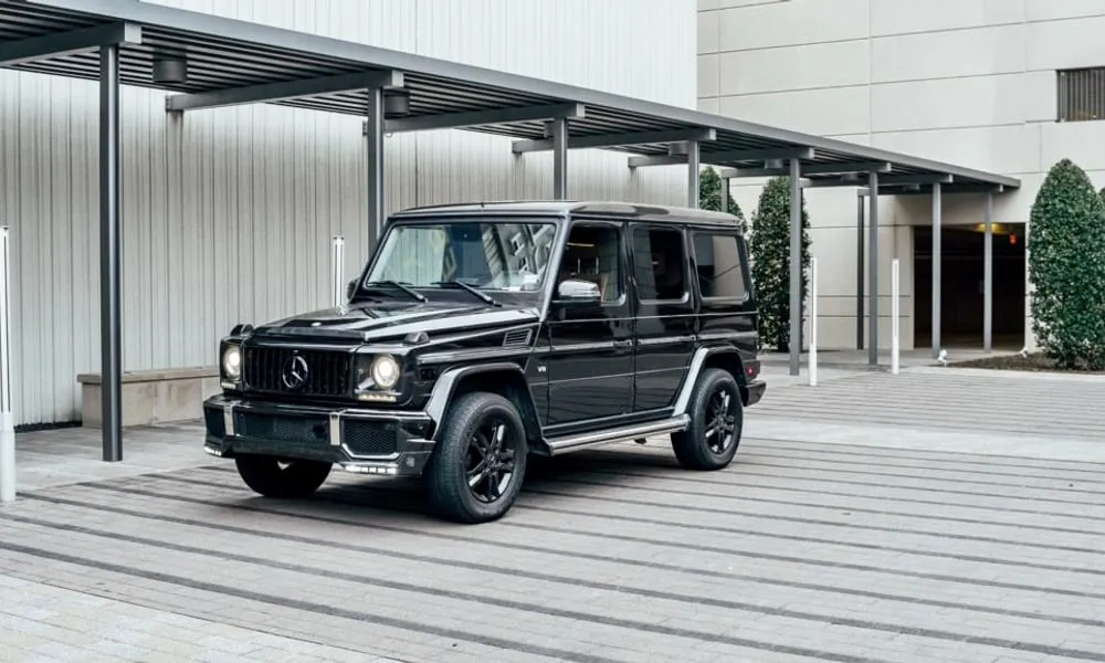 Black Mercedes G 550 for airport transfers